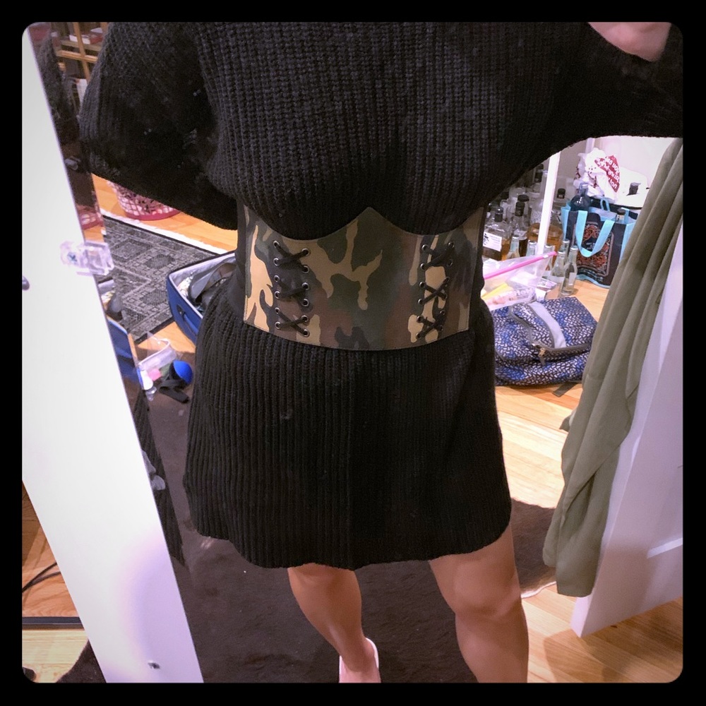 Harness belt army print